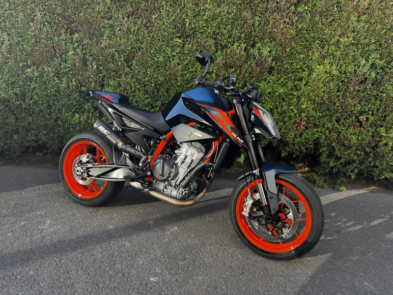 Duke 890R 